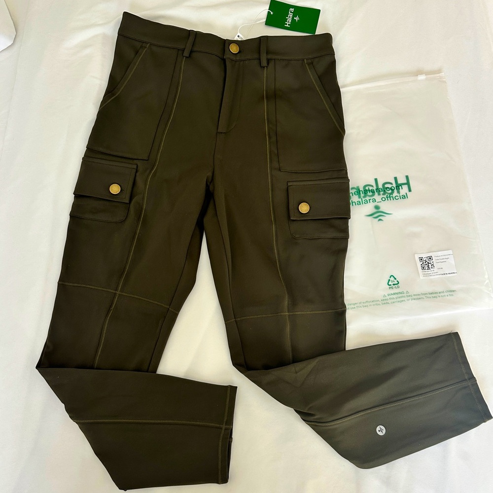 New- High Waisted Skinny Hiking Cargo Pants / Stretchy / 
Forest Night/M(petite)